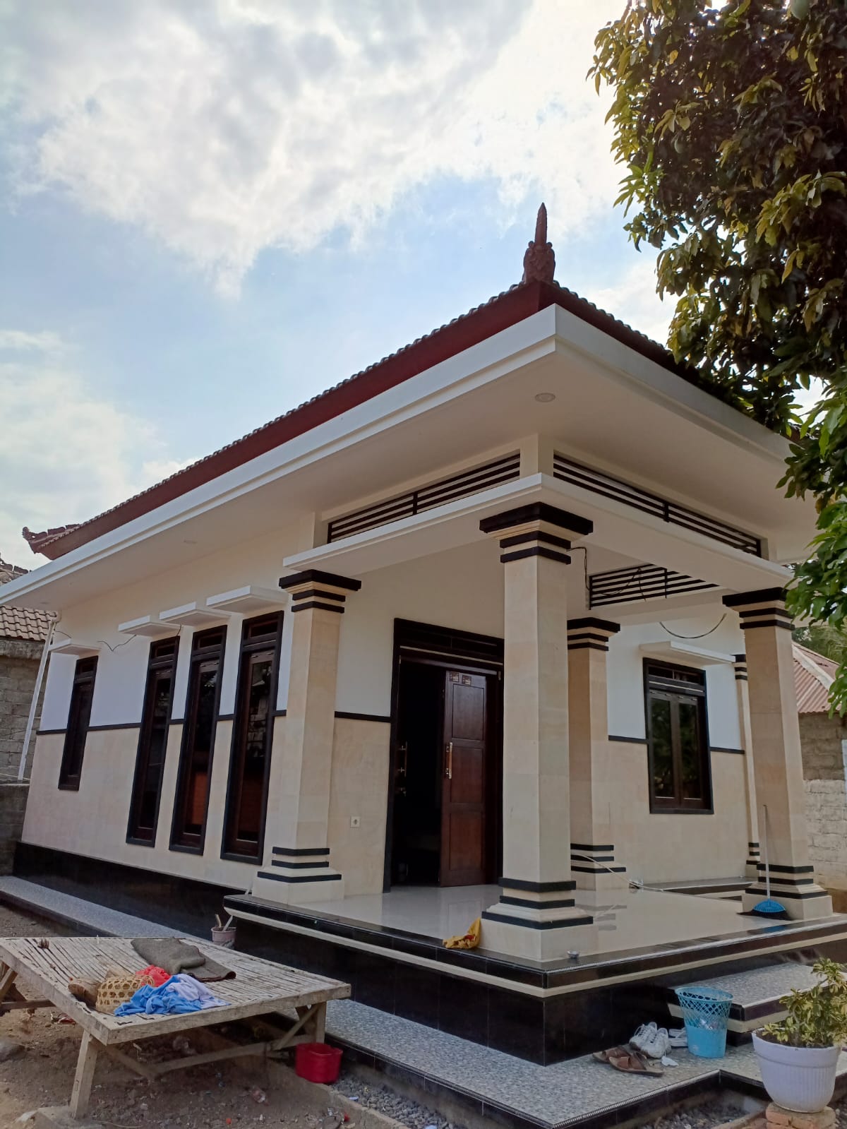 Rumah Bali minimalis